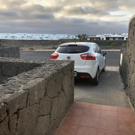 Dompi Con Vistas Al Mar Y A Fuerteventura * Playa Blanca (Lanzarote)
