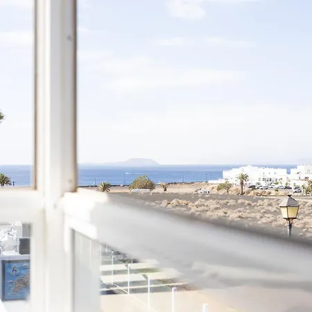 Dompi Con Vistas Al Mar Y A Fuerteventura