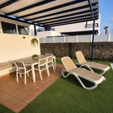 Villa Dompi Con Vistas Al Mar Y A Fuerteventura Playa Blanca (Lanzarote)