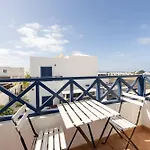 Dompi Con Vistas Al Mar Y A Fuerteventura Playa Blanca (Lanzarote)